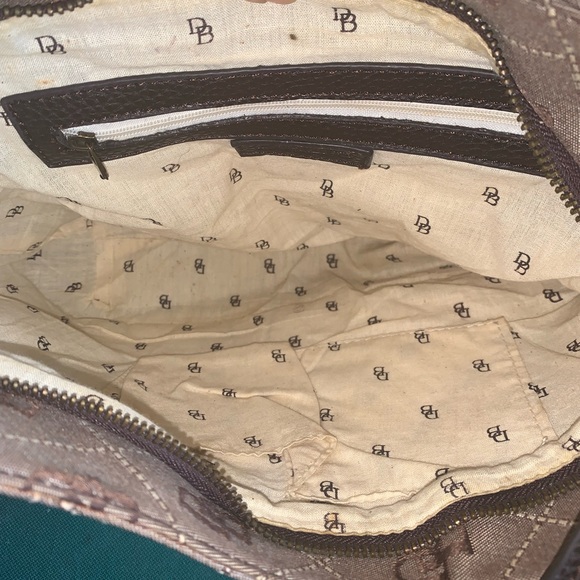 Classic Brown and Tan Dooney & Bourke Purse with clasp - Picture 7 of 15
